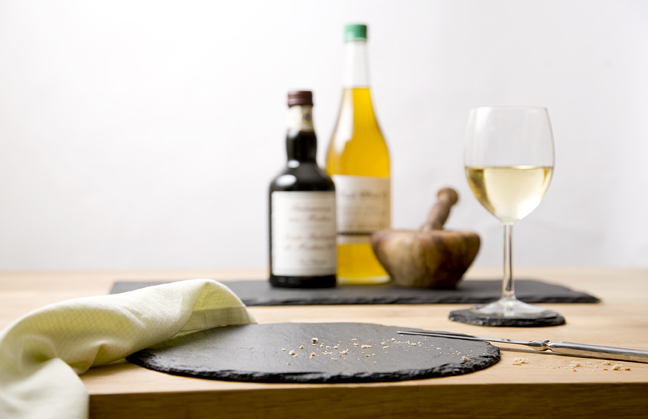 Round-slate-placemats-tableware-slate-tableware-slate-plates